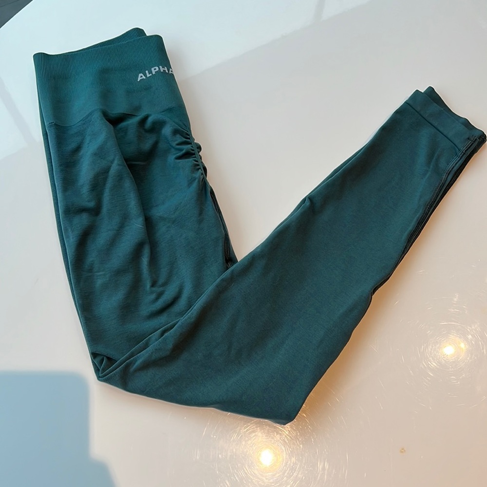 Alphalete Leggings in Teal